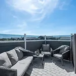 Henning - From The Sea By Interhome