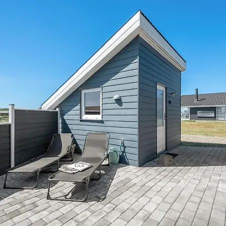 Henning - From The Sea By Interhome