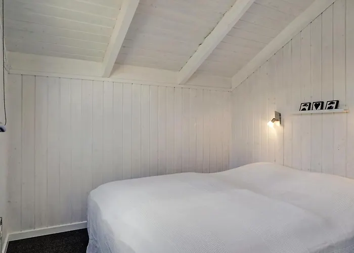 Henning - From The Sea By Interhome *